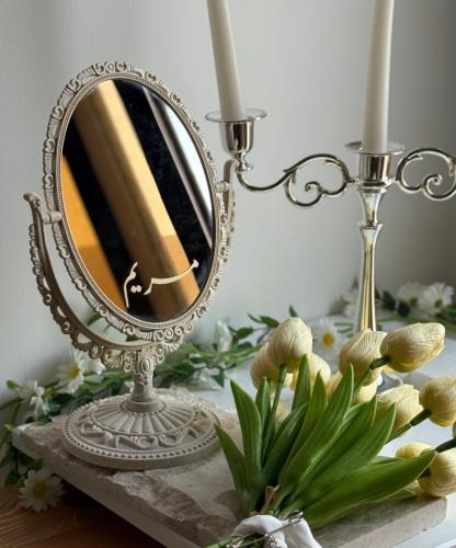 مرايا عروس