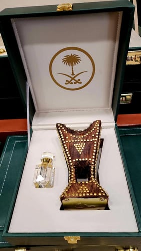 بوكس جلد ايطالي ( الغالي )