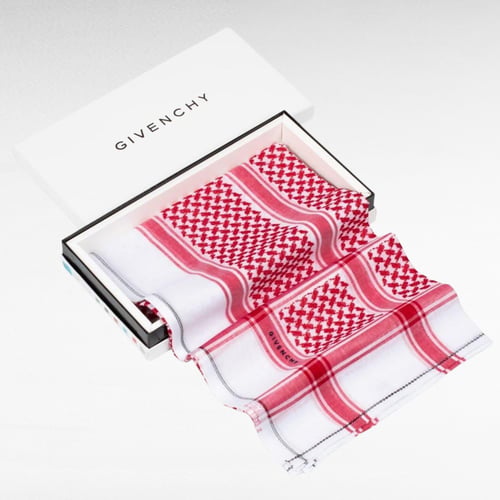 شماغ جيفنشي خاص 2025 GIVENCHY