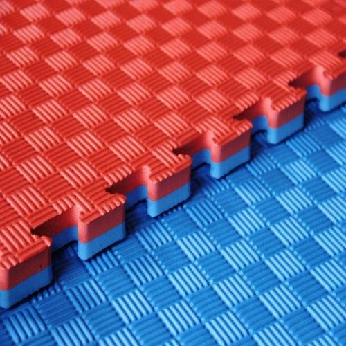 دواسات ارضية من فوم ايفا المتشابك، بلاط بازل مقاس 100 × 100 سم، سمك (40 ملم)، عبوة من 5 قطع (احمر وازرق)