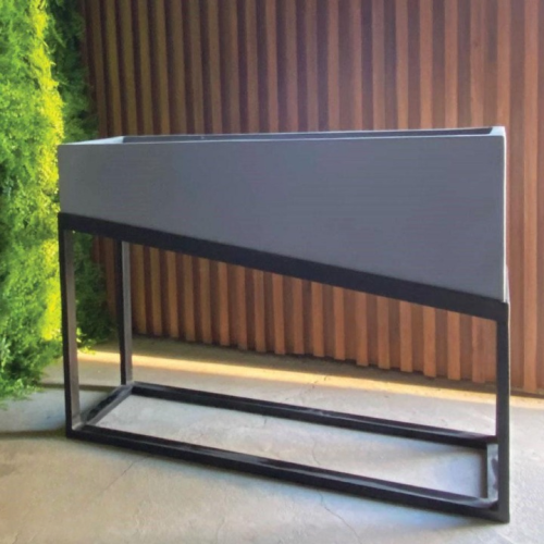 حوض زرع 1.5م بزاوية مائلة