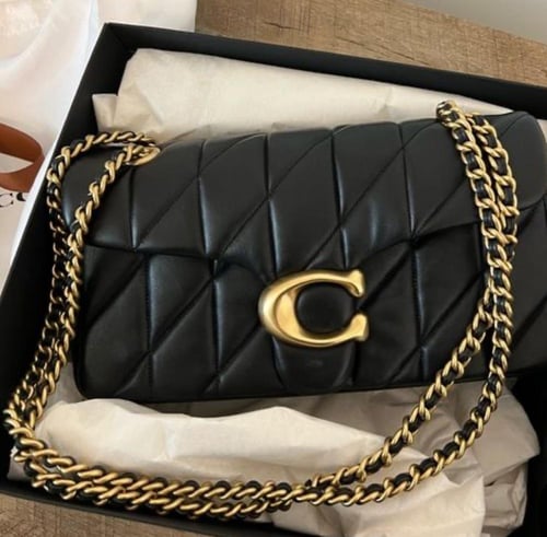 حقيبة كتف سوداء من كوتش