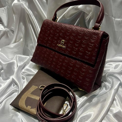 حقيبةAigner النسائية