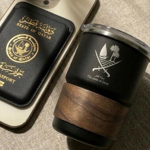 بكج محفظة قطر + كوب قطر