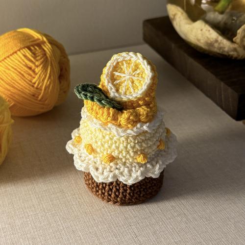 Lemon cupcake