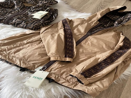 جاكيت فندي دبل فيس طبق الاصل للجنسين