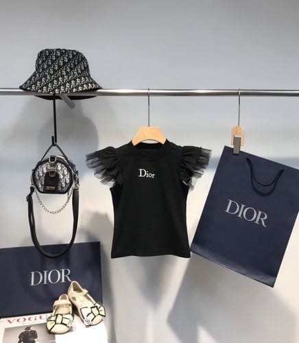 تيور ديور فخم مكلل بذهبي