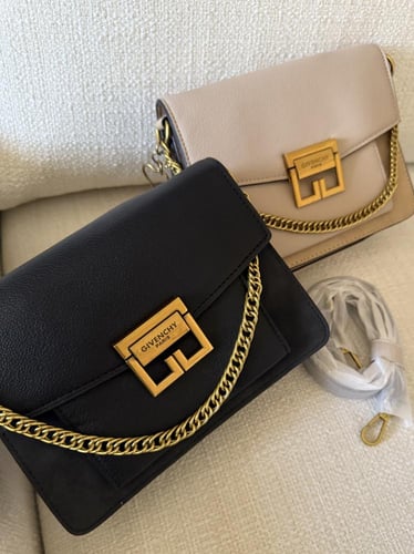 حقيبة جفنشي مخمل وجلد مع ذهبي مطفي