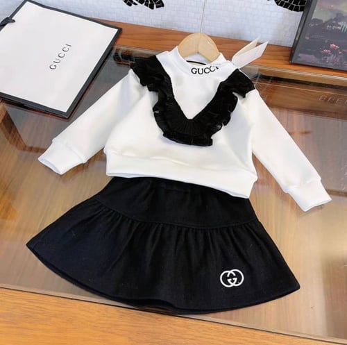 تيور قوتشي مزين بكرنيشة قطعتين