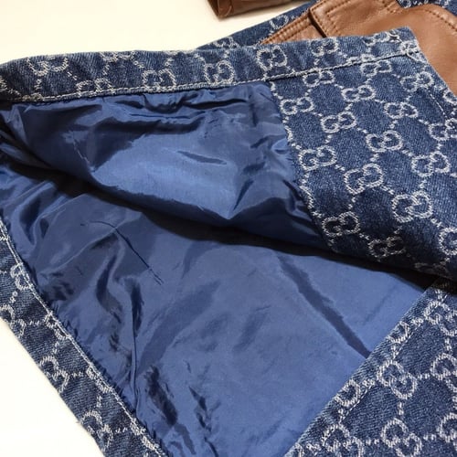 فستان ومعطف ينلبس بطريقتين قوتشي مزين بجلد فخم جدا...