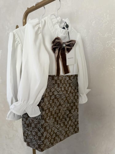 فستان قوتشي انيق مخمل من الاسفل