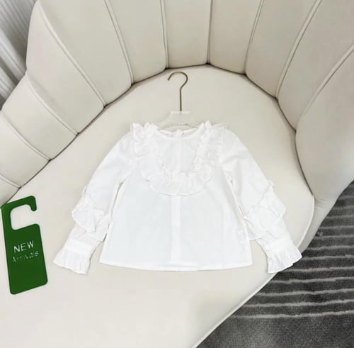 تيور قوتشي مزين بكسر وقميص انيق مزين بكرنيشة