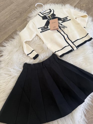 تيور دافئ من الصوف المحبوك ميوميو مزين بأزارير لؤل...