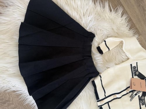 تيور دافئ من الصوف المحبوك ميوميو مزين بأزارير لؤل...