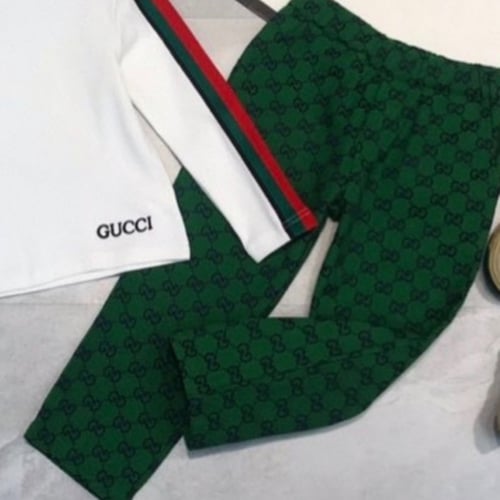 بدلة قوتشي ولادي قطعتين