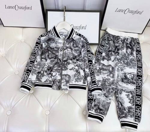 بدلة ديور ولادي قطعتين