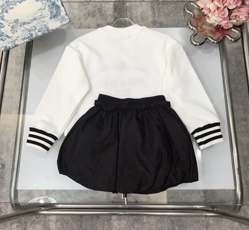 تيور برادا انييق التنورة موديل بف