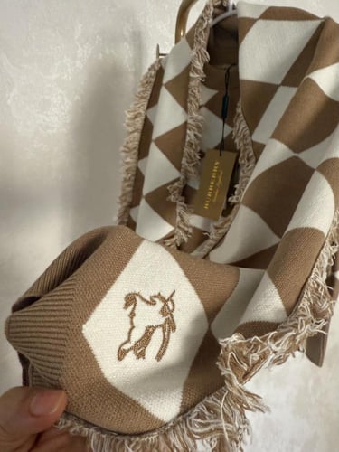 بلوفر بربري مع الشال صوف مناسب للجنسين