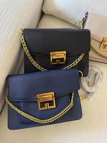 حقيبة جفنشي مخمل وجلد مع ذهبي مطفي