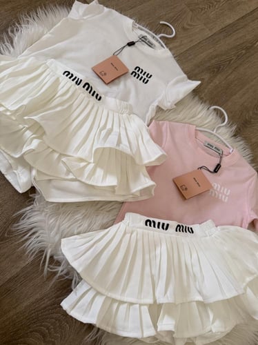 تيور ميوميو داخله شورت باللون الاوف وايت