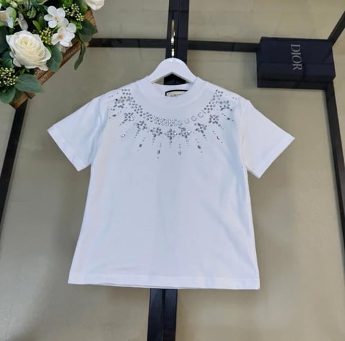 تيور قوتشي مزين بكريستالات قطعتين