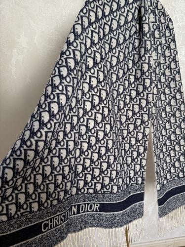 شال ديور باللون الاسود والبيج كشمير مع البوكس