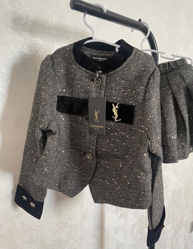 تيور سان لوران شتوي قطعتين مزين ببروش