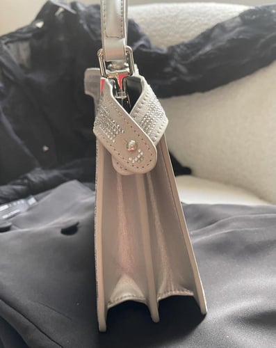 حقيبة فندي للمناسبات كريستال فضي