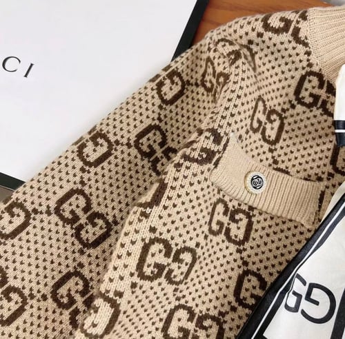 تيور صوف مزين بسكارف انيق