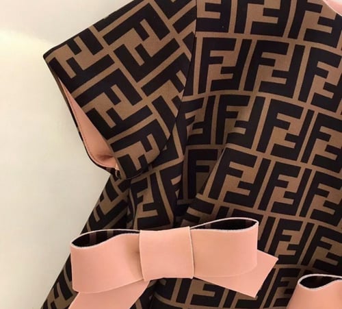 فستان فندي طبق الاصل