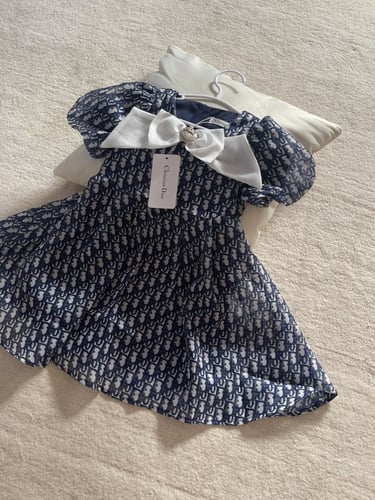 فستان ديور انيق للمناسبات+بروش