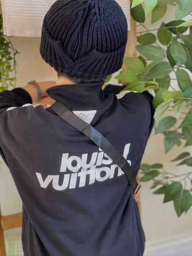 بدلة لويس فيتون ولادي قطعتين