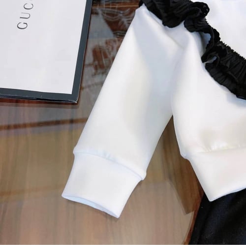 تيور قوتشي مزين بكرنيشة قطعتين