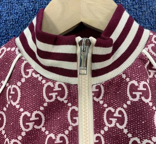 ترنق قوتشي قطعتين خريفي للجنسين