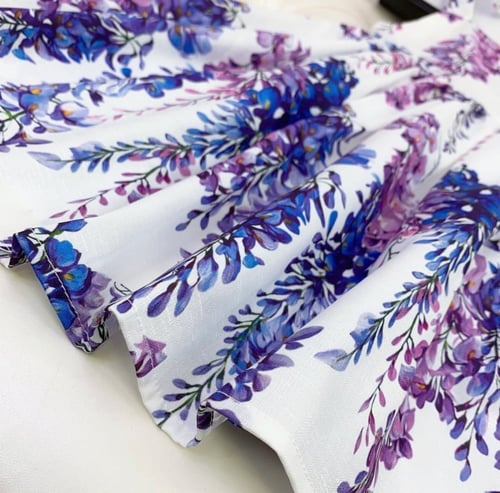 فستان d&gمزين بربطات ع الكتف