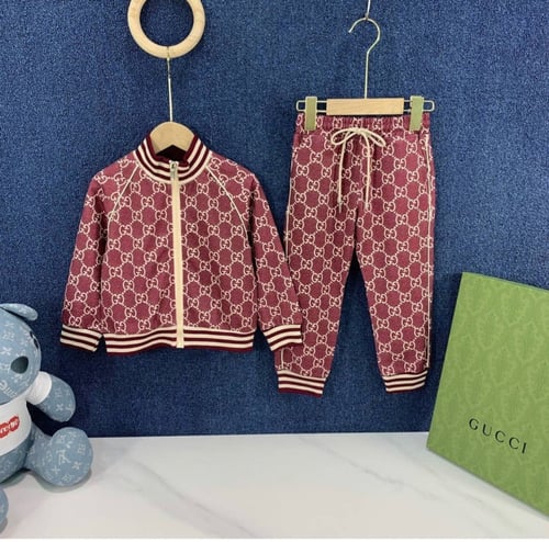 ترنق قوتشي قطعتين خريفي للجنسين