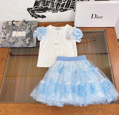 تيور ديور سماوي قطعتين