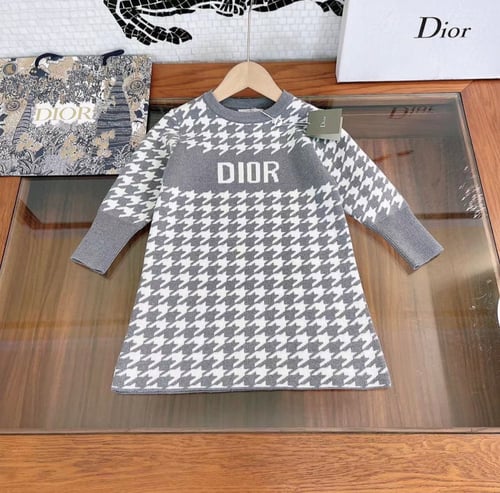 فستان ديور صوف طبق الاصل