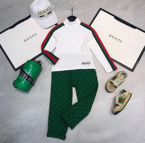 بدلة قوتشي ولادي قطعتين