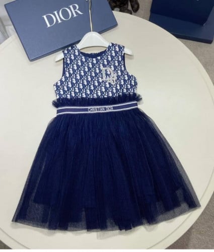 فستان ديور بليسيه للمناسبات مكلل فضي +بروش