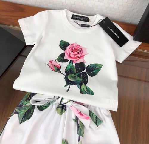 طقم D&Gقطعتين تي شيرت+بنطلون واسع