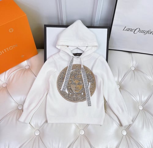 تيور فرزاتشي قطعتين صوف مزين بكريستال