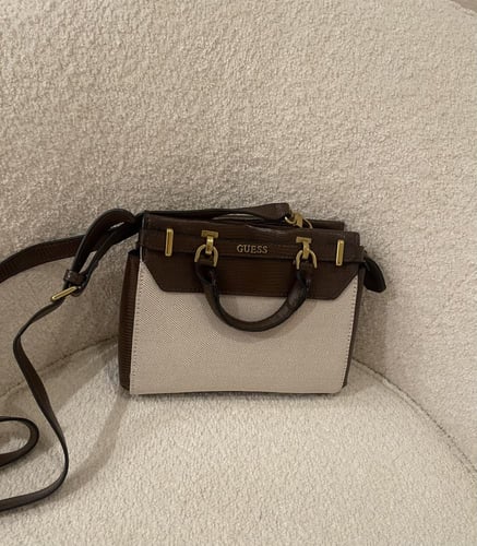 حقيبة جس مع ستراب ماستر كواليتي باللون البني