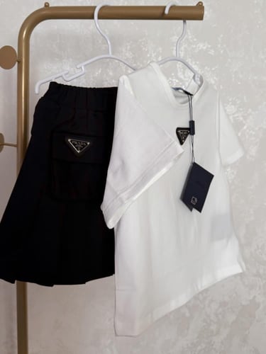 تيور برادا قطعتين مزين بكسر وجيوب