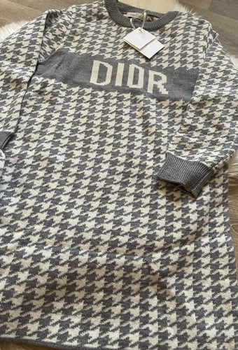 فستان ديور صوف طبق الاصل