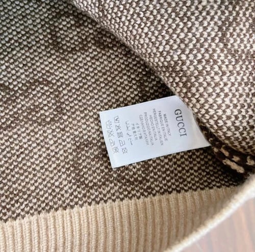 تيور صوف مزين بسكارف انيق