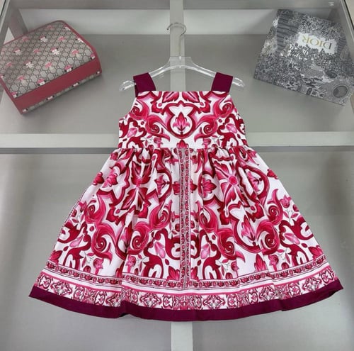 فستان دولتشي قابانا بدون اكمام