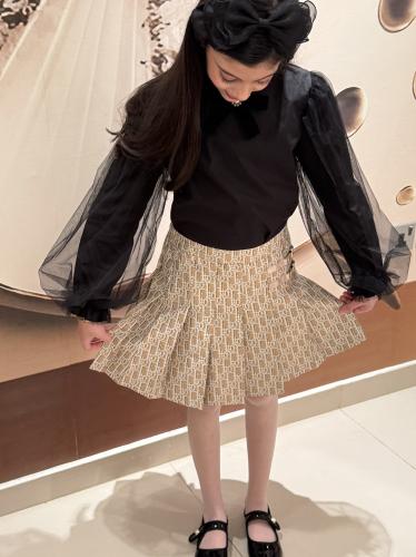 تيور ديور فخم قطعتين مزين بكسر وبروش مخمل