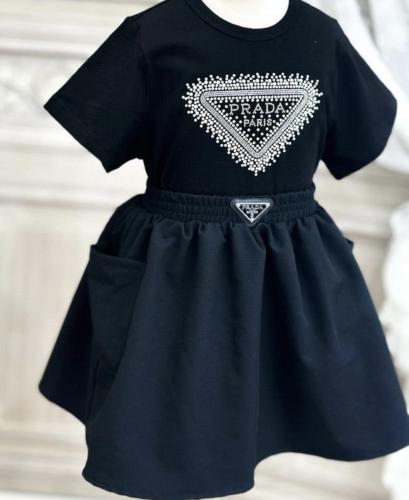 تيور برادا فخم قطعتين مزين بكريستال وجيوب في التنو...