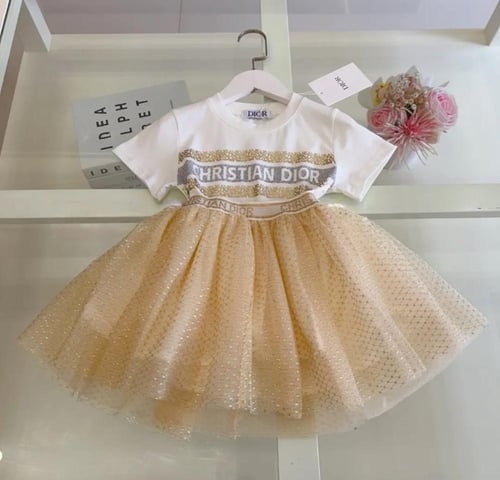 تيور ديور فخم بنفشة مكلل ذهبي